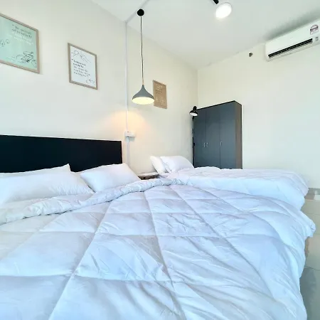 A 1-4 Pax Cozy Studio Tv Box Pool 100Mps Wifi 3 Bed Trefoil Setia Alam Luaran gambar