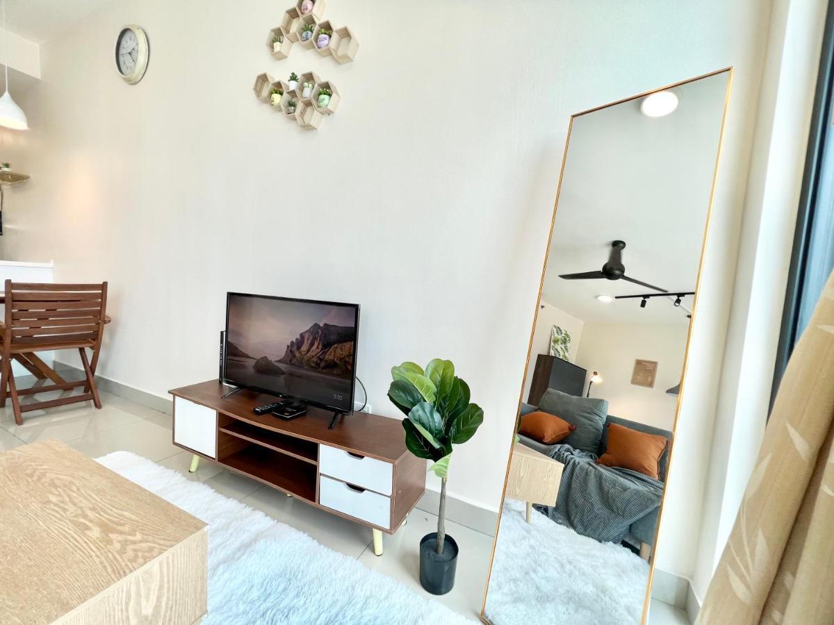 A 1-4 Pax Cozy Tv Box Pool 100mps Wifi 3 Bed Trefoil *