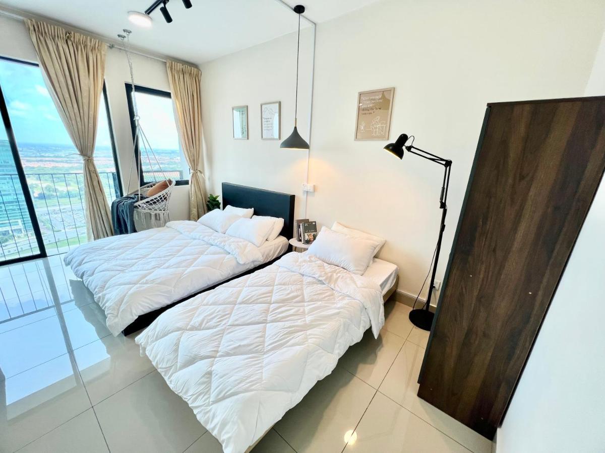 Apartment A 1-4 Pax Cozy Tv Box Pool 100mps Wifi 3 Bed Trefoil *