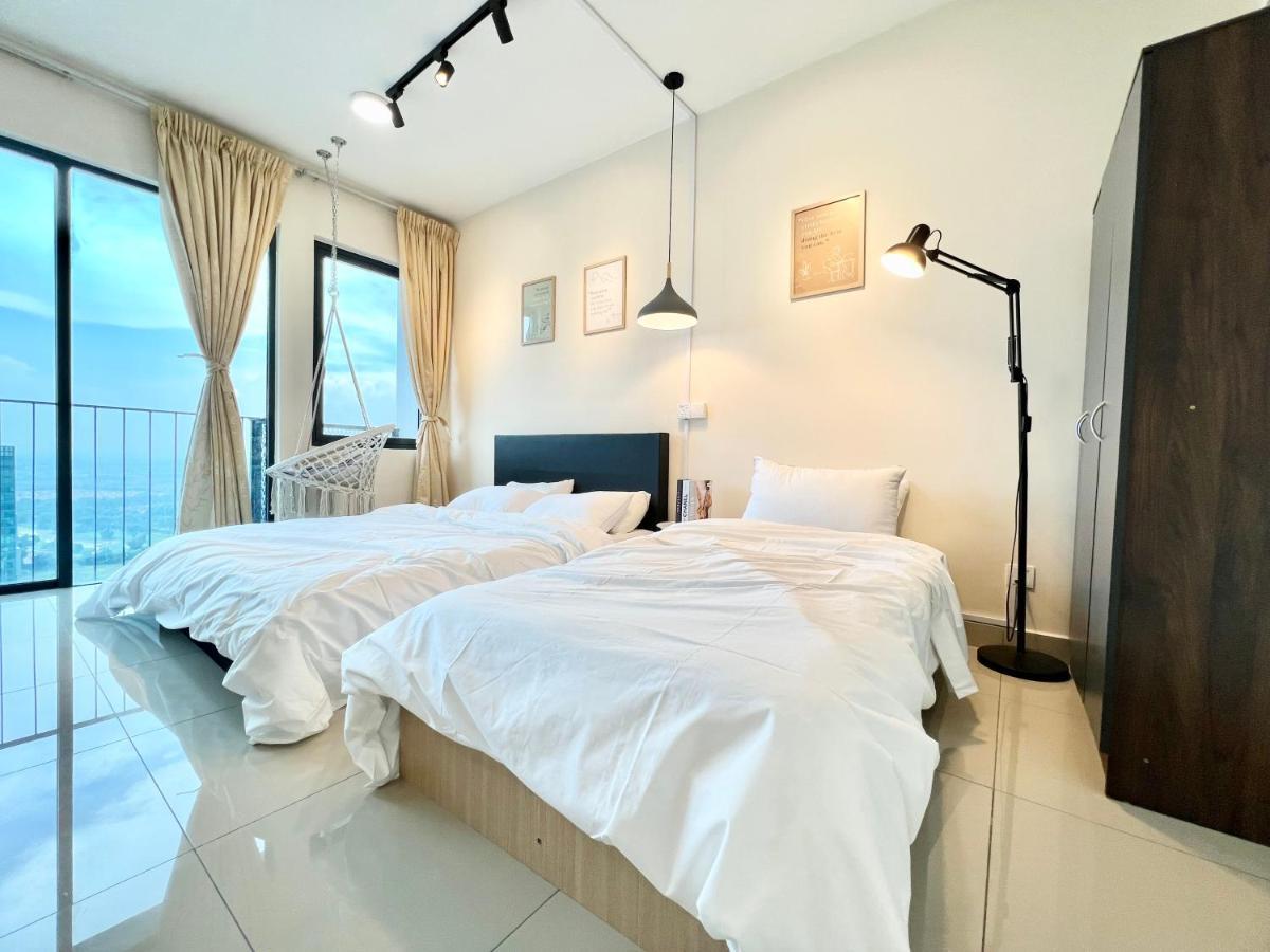 A 1-4 Pax Cozy Tv Box Pool 100mps Wifi 3 Bed Trefoil